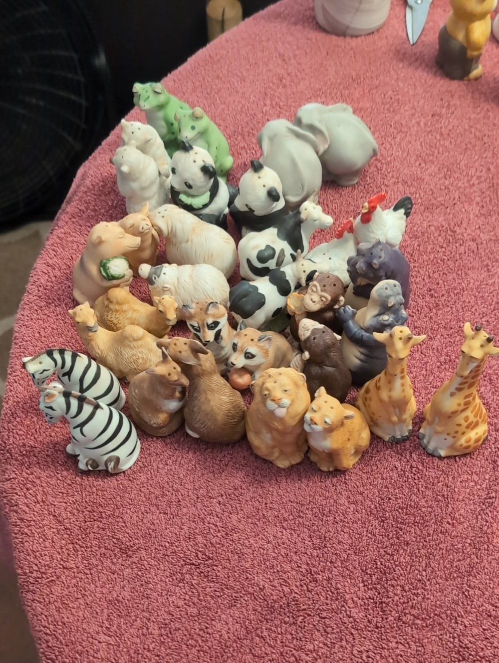 Franklin Mint Mini Animal Figurine Set in White, Black, Brown, Green, Yellow